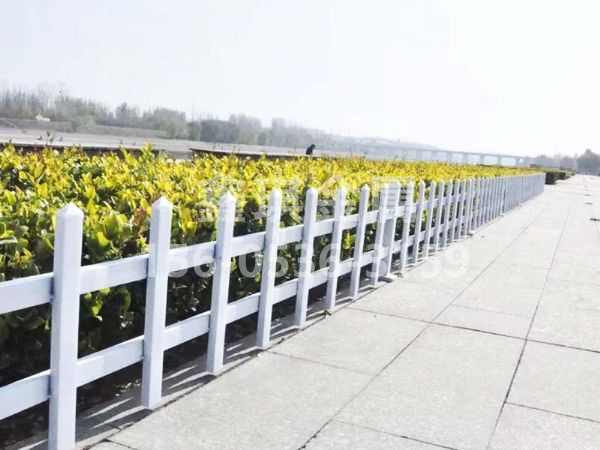 草坪护栏
